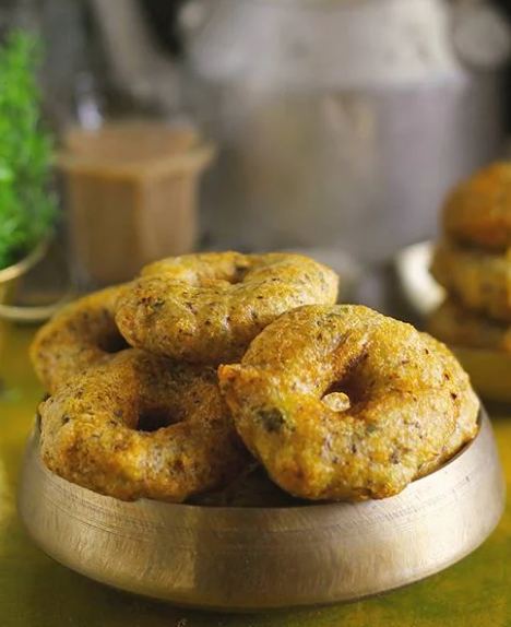 Traditional Kumaoni Platter (Bada)